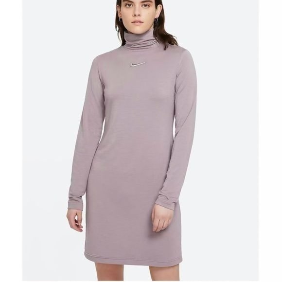 Nike Women's Purple Smoke Dress Sportswear Swoosh - Picture 2 of 4